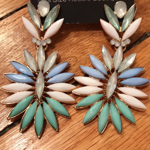 Earrings - Picture 2 of 2